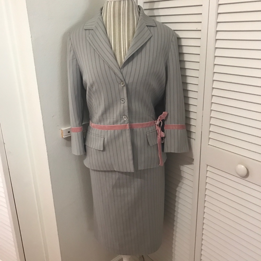 Kasper Suit